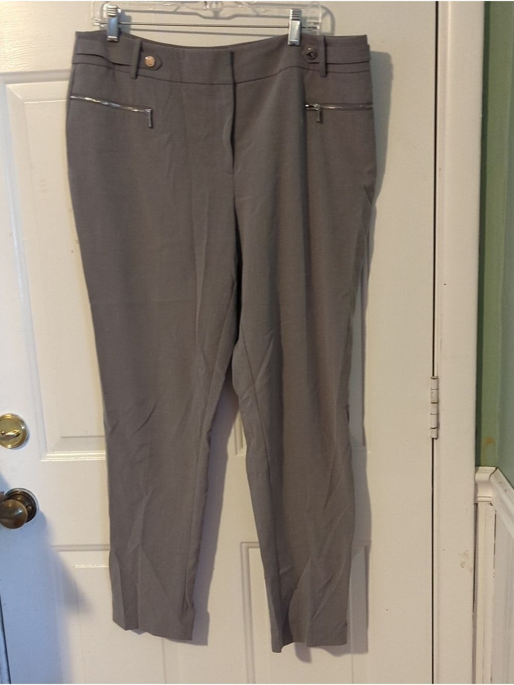 women's Size 14 Light Gray Women's Stretch Pull-On Ankle Pants Calvin Klein